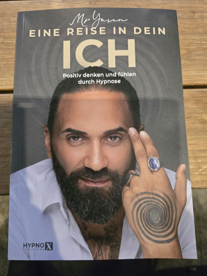 "Eine Reise un Dein Ich" Buchcover - Mr.Yasin